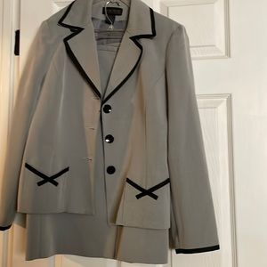 Dress suit/skirt and jacket